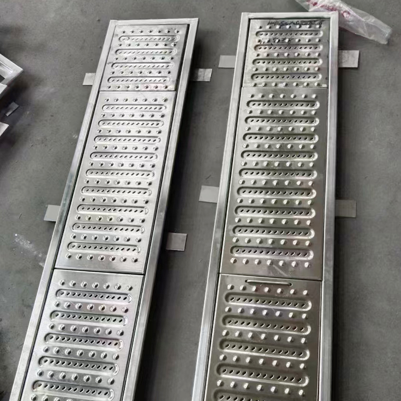 قناة تصريف خطية من الفولاذ المقاوم للصدأ